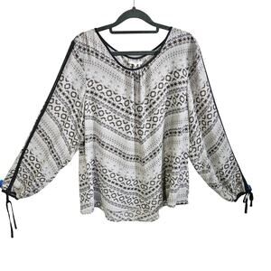 Maurices Size XL Lightweight Chiffon Tie Wrist Blouse Gray Black Boho Chevron